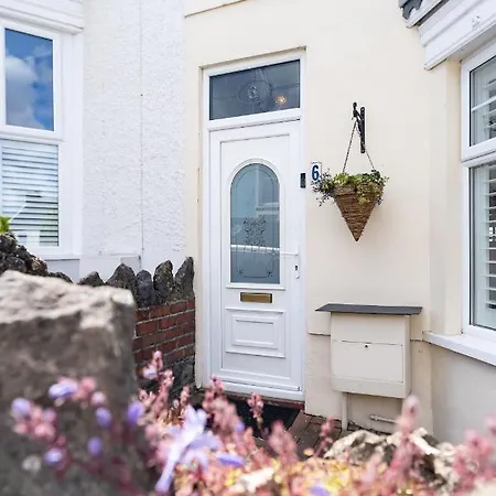 6 Woodville The Mumbles Exterior photo